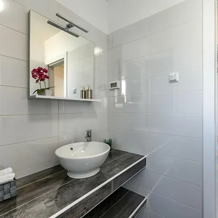 Azzurro With Jacuzzi And Pool * Sveti Filip i Jakov