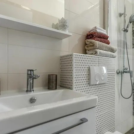 Azzurro With Jacuzzi And Pool *