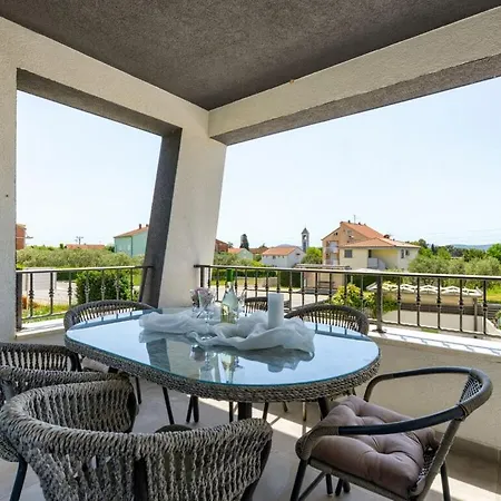 Azzurro With Jacuzzi And Pool *