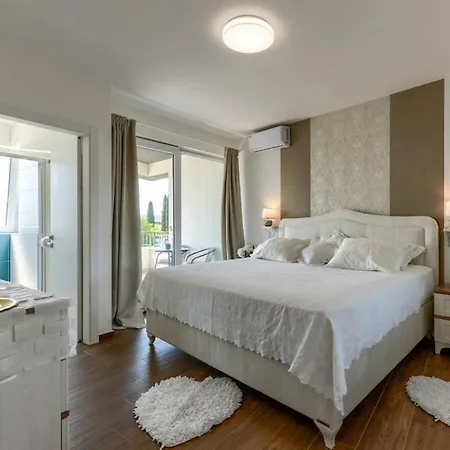 Villa Azzurro With Jacuzzi And Pool *