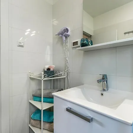 Villa Azzurro With Jacuzzi And Pool *