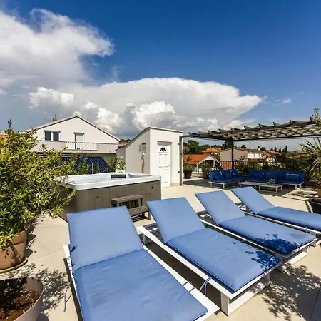 Azzurro With Jacuzzi And Pool *