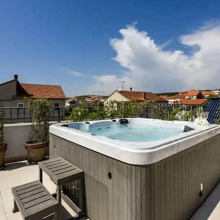 Villa Azzurro With Jacuzzi And Pool Sveti Filip i Jakov