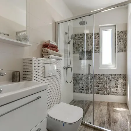Azzurro With Jacuzzi And Pool *